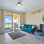 Royal Seacrest Amazing Location 2 Bed Apartment By Vichy Holidays